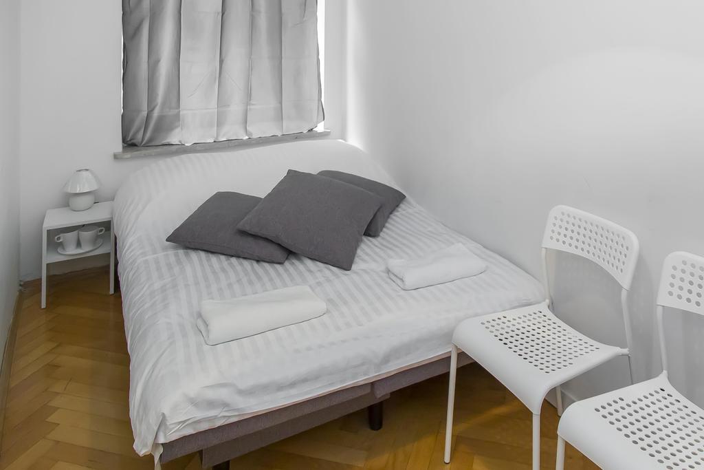 Metro Centrum Guest Rooms Warszawa Eksteriør bilde